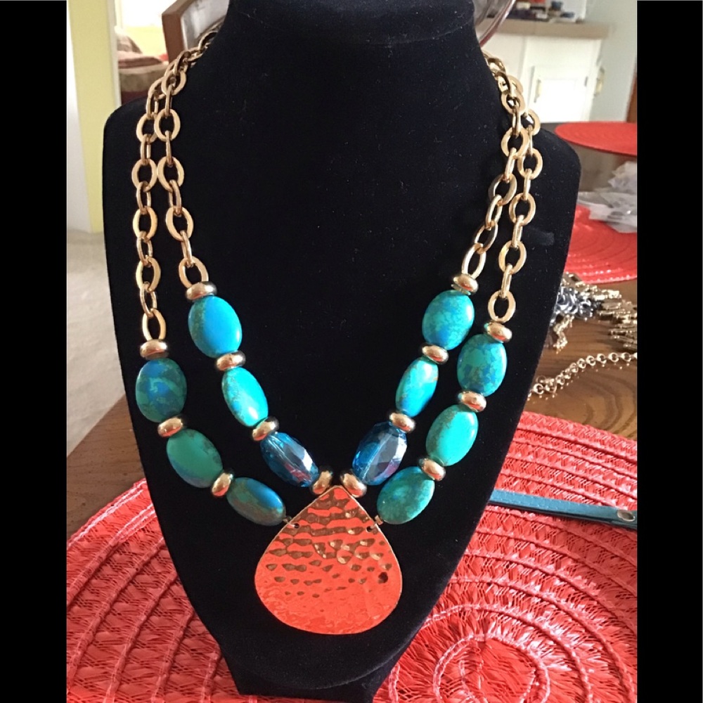 Chunky necklace blue stones gold necklace Hammer look